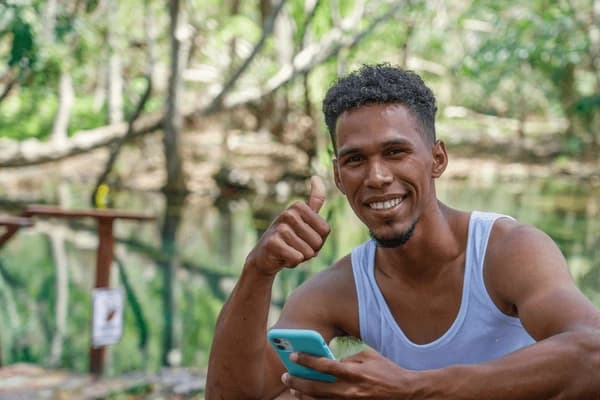 Yellowstone Wildlife Safari thumbnail 2